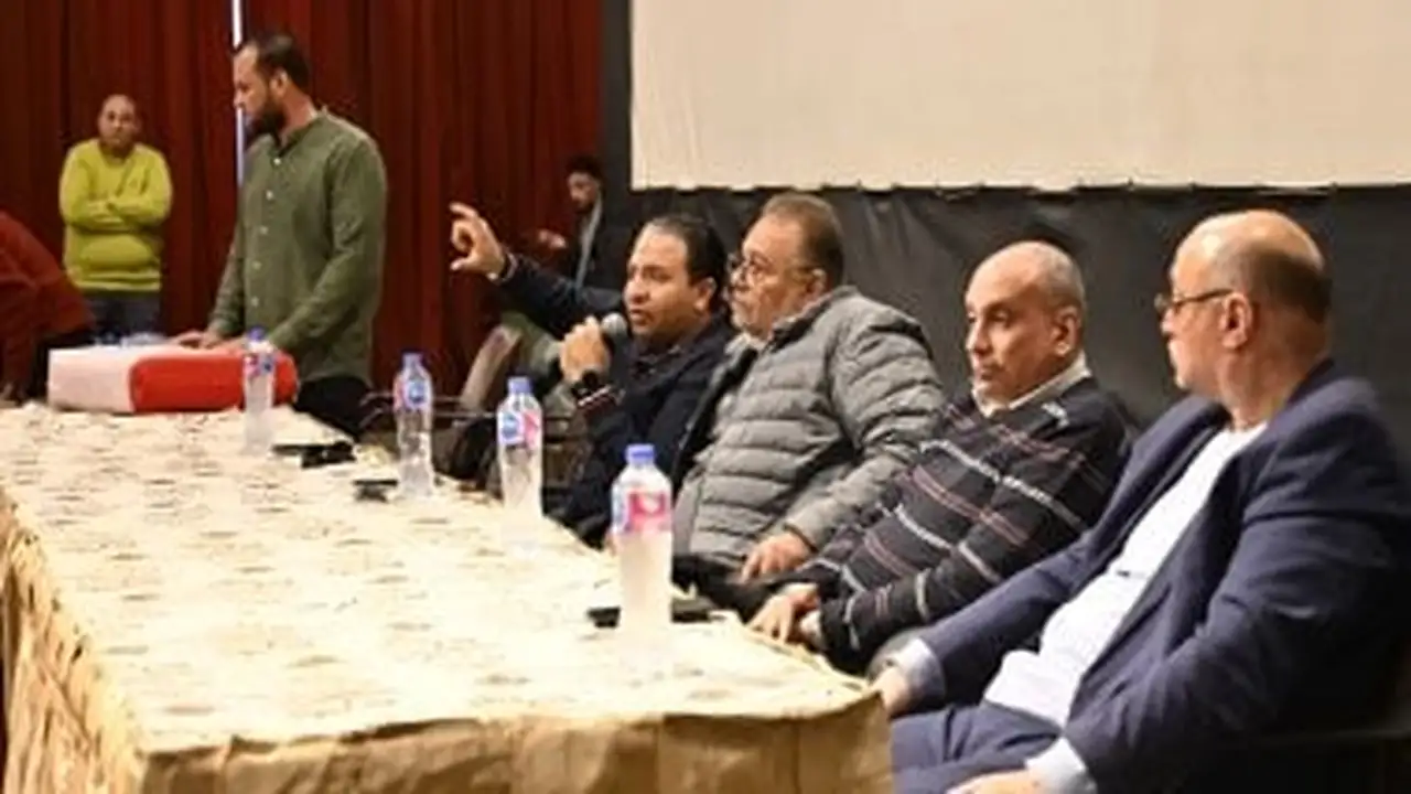 نادي الصيد يعزز منظومة الطوارئ ويرفع جاهزية الطواقم الطبية في اجتماع موسع